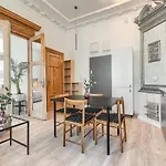 Kamienica Nr 20 Centrum アパート *